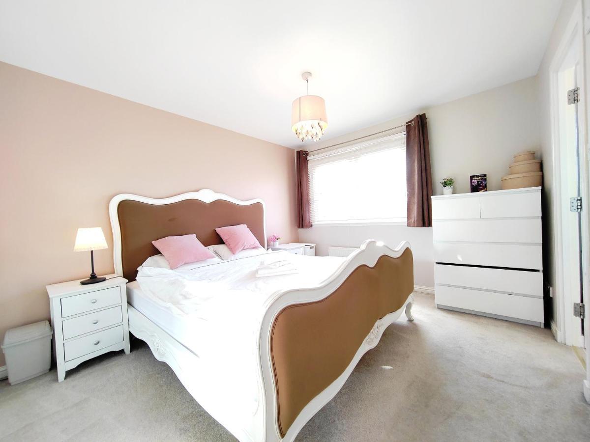 Modern And Spacious Double&King Bedrooms Both With Private Bathrooms Edinburgh Exterior photo